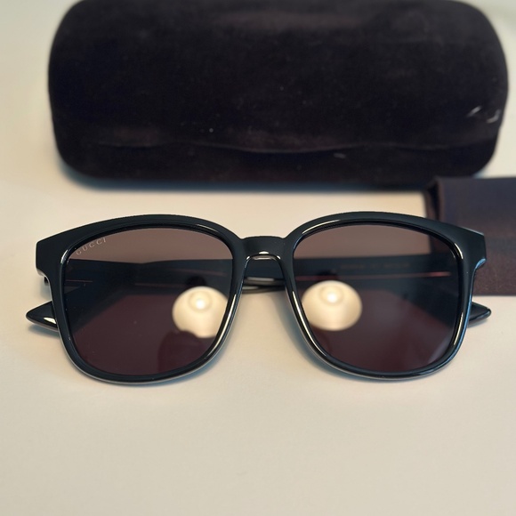 Gucci sunglasses - Picture 1 of 11